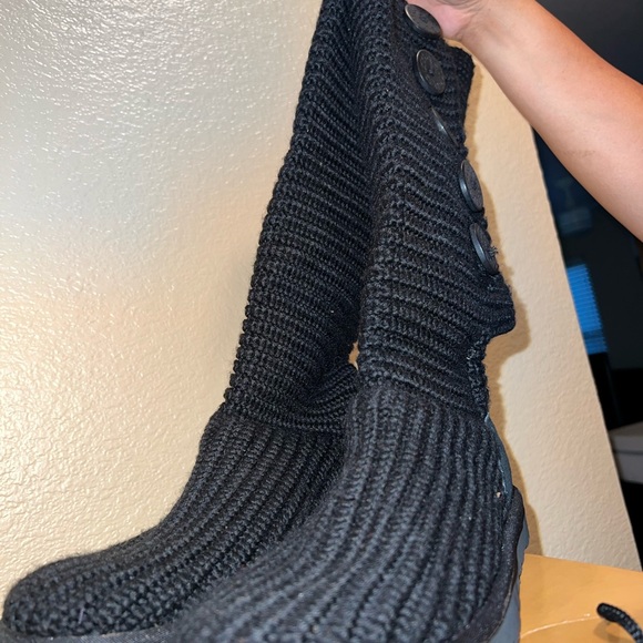 Authentic UGG knit boots - Picture 3 of 6
